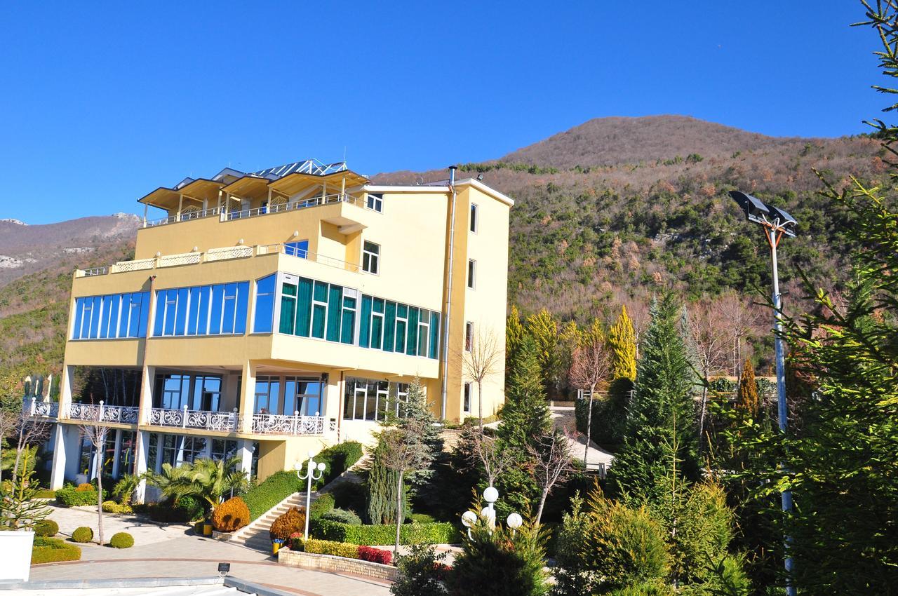 Dajti Park Resort Priska e Madhe Екстериор снимка